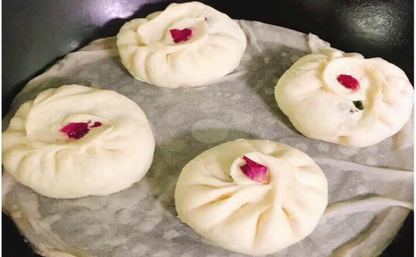 玫瑰包子