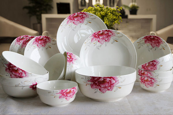 麻辣烫设备全套大概多少钱